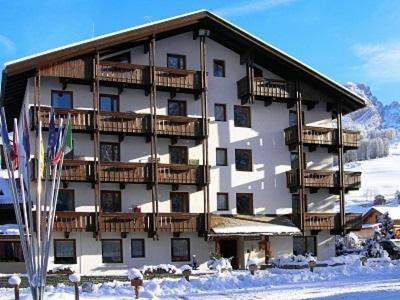 Residence Astoria La Villa  Exteriör bild